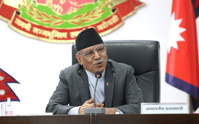 देश र जनतालाई केन्द्रमा राखेर इमान्दारीपूर्वक काम गर्न कर्मचारीलाई प्रधानमन्त्रीको निर्देशन