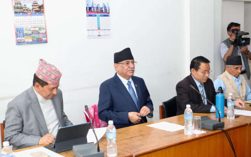 सत्ता गठबन्धन तत्काल भत्किदैन: पुष्पकमल दाहाल