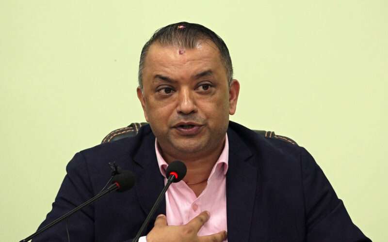 प्रधानमन्त्री दाहाललाई आफू प्रधानमन्त्री हुनुको कारण नै थाहा छैन: कांग्रेस महामन्त्री गगनकुमार थापा