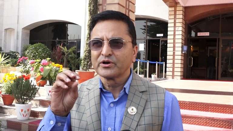 पुष्पकमल दाहालले दुई ठूला दलबीचको सहकार्यलाई साथ दिएर अघि बढ्नुको विकल्प छैन: योेगेशकुमार भट्टराई