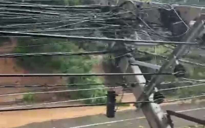 वर्षाका कारण धेरै ठाउँको विद्युत् आपूर्ति प्रभावित, काठमाडौंमा मात्र उपत्यकाको आधा क्षेत्रमा विद्युत् बिहिन