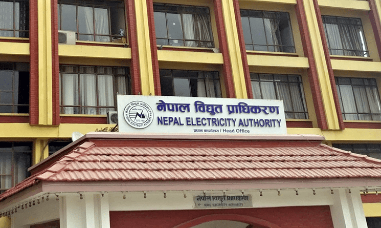 डेडिकेटेड तथा ट्रंक लाइनबापत अतिरिक्त महसुल नतिरेर लाइन काटिएका ६ वटा उद्योगहरुको बिजुली विद्युत् प्राधिकरणले जोडिदिने