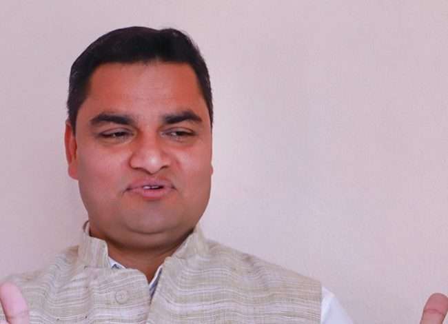 स्वास्थ्य बिमा सुधार कार्यक्रमलाई पार्टीले अपनत्व लिएर अघि बढाउन स्वास्थ्य तथा जनसंख्या मन्त्री प्रदीप पौडेलको आग्रह