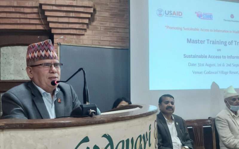 सूचनाको हक नागरिकको अधिकार भएकाले यसलाई अभियानका रुपमा लगिनुपर्ने: राष्ट्रिय सूचना आयोगका प्रमुख सूचना आयुक्त महेन्द्रमान गुरुङ