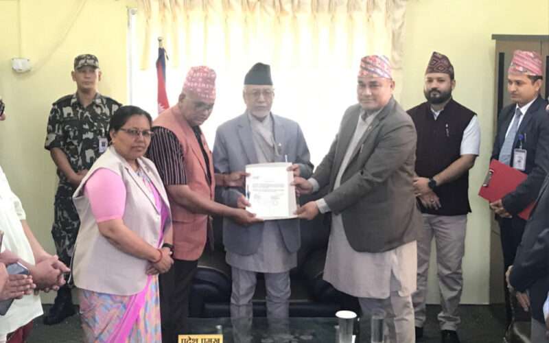 सुदूरपश्चिम प्रदेशको मुख्यमन्त्रीमा दाबी पेस