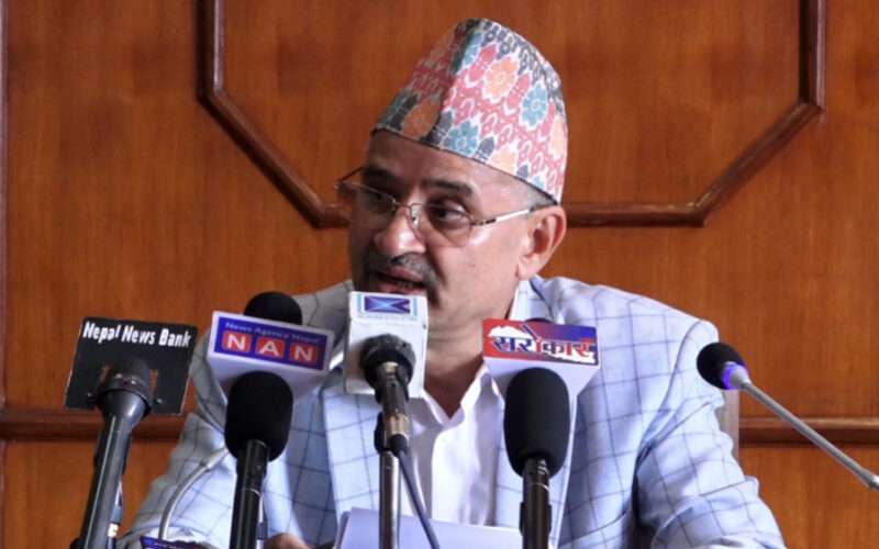 ३४ वटा राजमार्गहरूका ८ सय ५ स्थानमा पहिरो गएर अवरुद्ध सडक मध्ये ७ सय ७४ स्थानमा यातायात सुचारु, क्षति भएका सम्पूर्ण संरचना स्थायी रुपमा पुनःस्थापना गर्न २० देखि २५ अर्ब रुपैयाँ लाग्ने