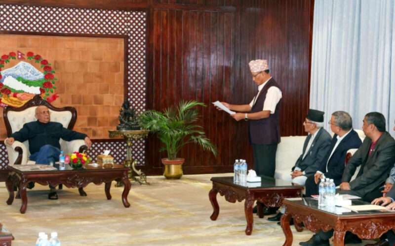 नेपालको मौलिक संस्कृति र परम्पराभित्र राजनीति घुसाएर भाँडभैलो गर्ने तरिका उचित हुँदैन: प्रधानमन्त्री केपी शर्मा ओली