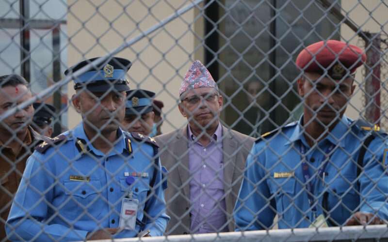 कोशीका पूर्वमन्त्री लिलाबल्लभ अधिकारीसहित ९ जनालाई थप ७ दिन हिरासतमा राख्न अदालतको अनुमति