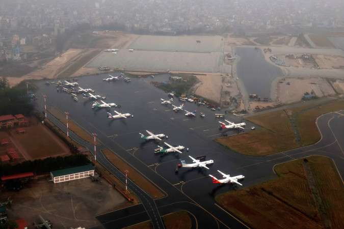 कात्तिक २३ शुक्रबारबाट व्यावसायिक उडानलाई राति १० बजेदेखि बिहान ८ बजेसम्म रोक