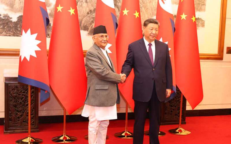 प्रधानमन्त्री केपी शर्मा ओली र चीनका  राष्ट्रपति सी चिनपिङबीच बेइजिङमा भेटवार्ता