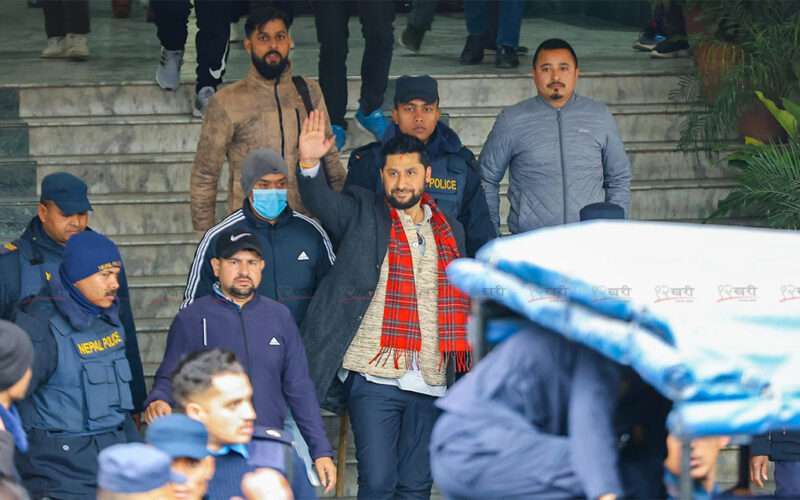 रवि लामिछाने न्यायिक हिरासतमा, थुनछेक बहस सोमबारदेखि सुरू हुने