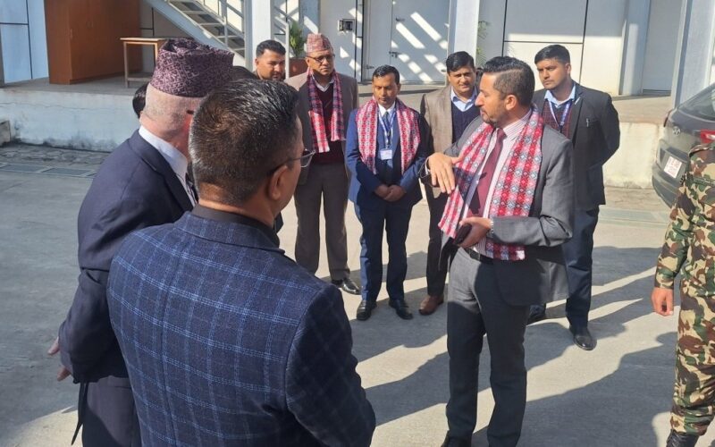 एनसेल डेटा सेन्टर निरीक्षण गर्दै मन्त्री खरेलले क्षतिको अवस्थाप्रति चासो व्यक्त