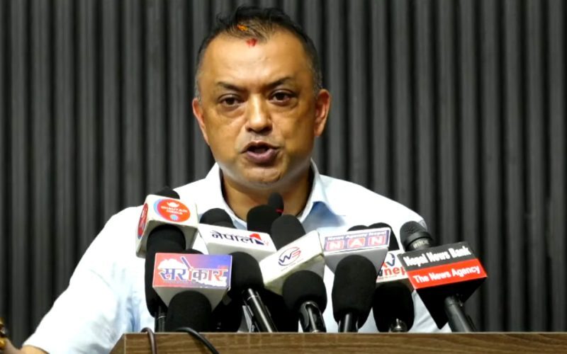 संविधान संशोधन हचुवाका भरमा नगर्न गगन थापाको चेतावनी