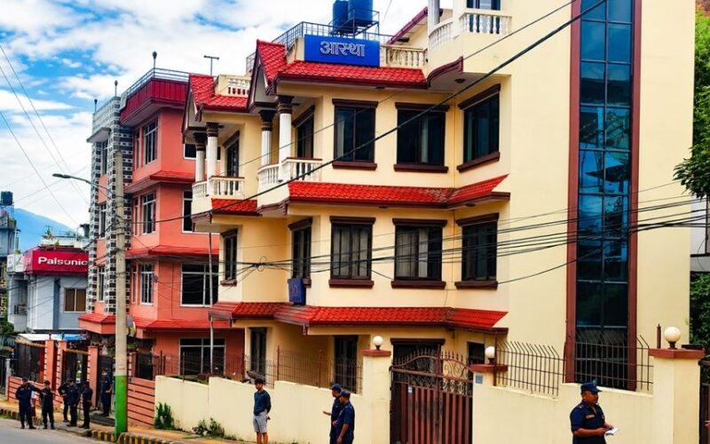पत्रकार श्रेष्ठ पक्राउपछि जनआस्था कार्यालयमा पुग्यो प्रहरी टोली